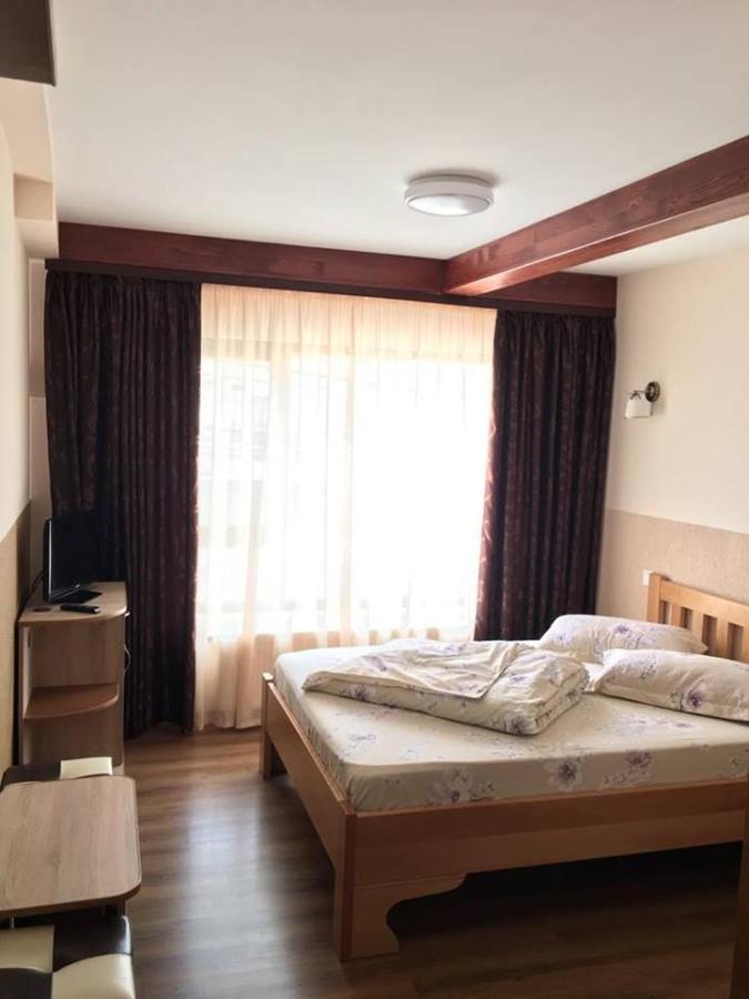Motel Mesterul Manole คูร์ตา เด อาร์เจช ภายนอก รูปภาพ